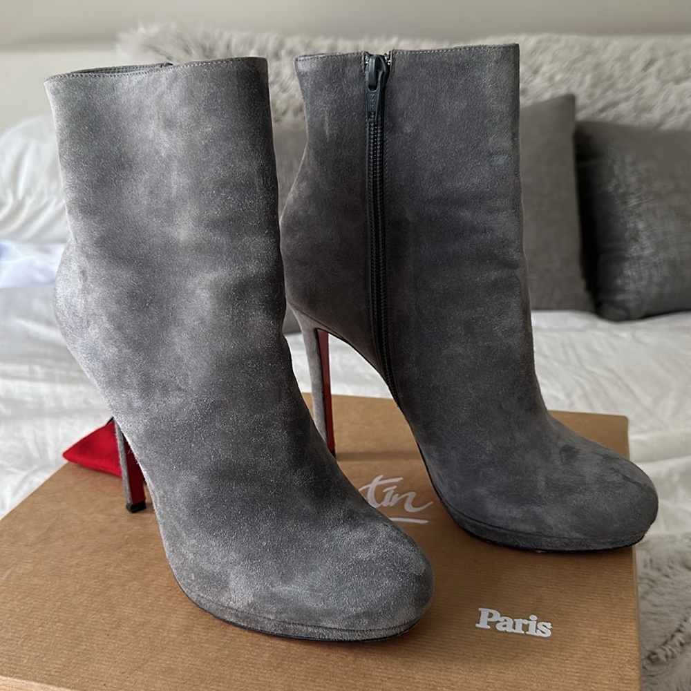 Bootylili Velours Christian Louboutin booties - Picture 2 of 16